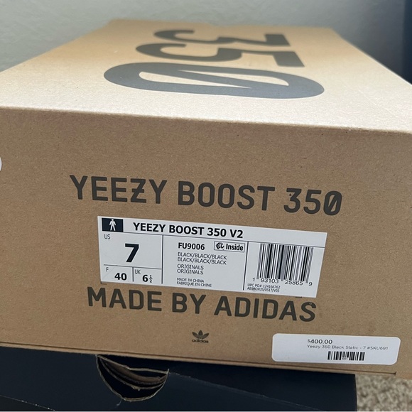 Yeezys Black 350 Boost